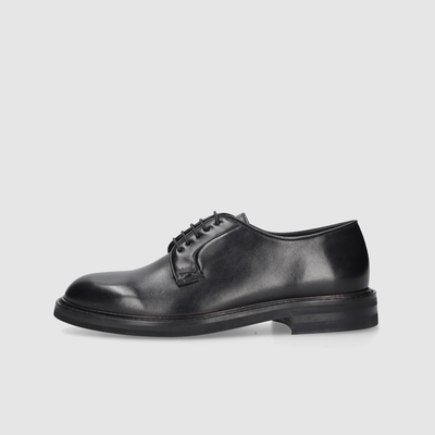 Klassische Herrenschuhe