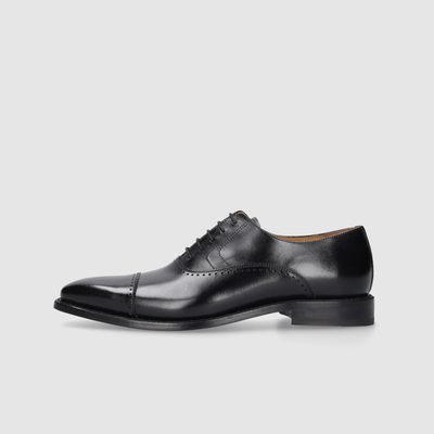 Klassische Herrenschuhe